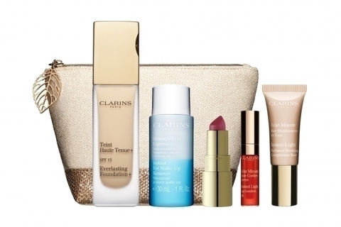 秋冬のマストハブが揃う。クラランスの「ファンデーション コフレ」