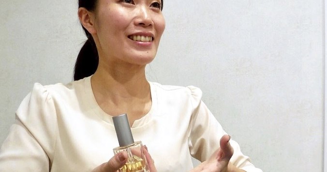 気になる人を惹きつける香りの探し方【三宅志穂】