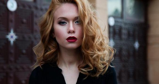 成功する女性が「きれい」にお金を使うワケ【積読を崩す夜 #11】