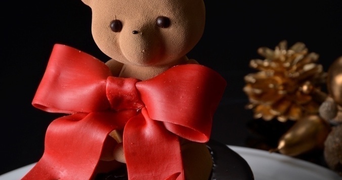 テディベアがかわいすぎる。アートみたいなクリスマスケーキ