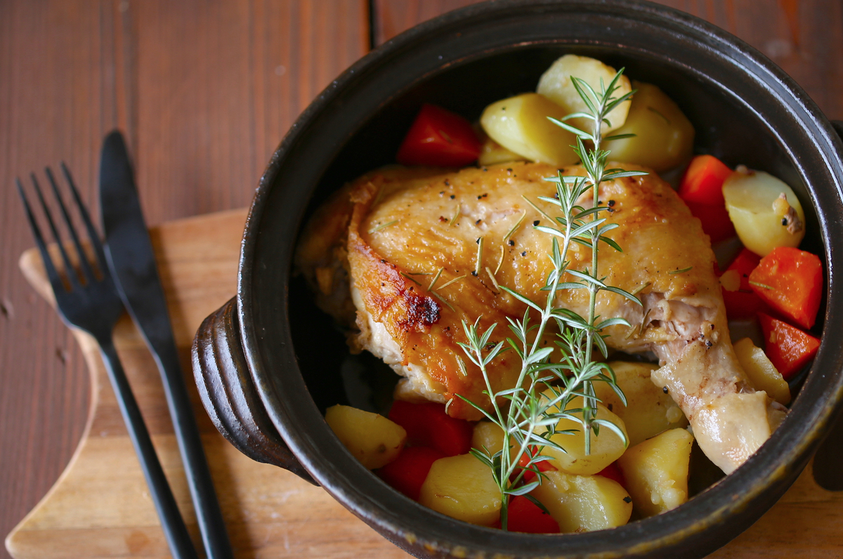 「土鍋ローストチキン」をクリスマスに作ろう! オーブンいらずの簡単・美味メニュー