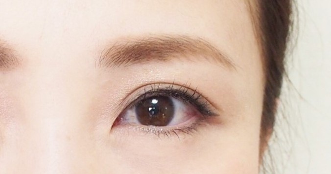 まずはリキッドで描き足す！　ふんわり眉メイクのやり方とコツ