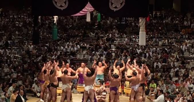 カメラ、旅行……相撲好き「スー女」になって増えた楽しみ【新世界を嗜む】