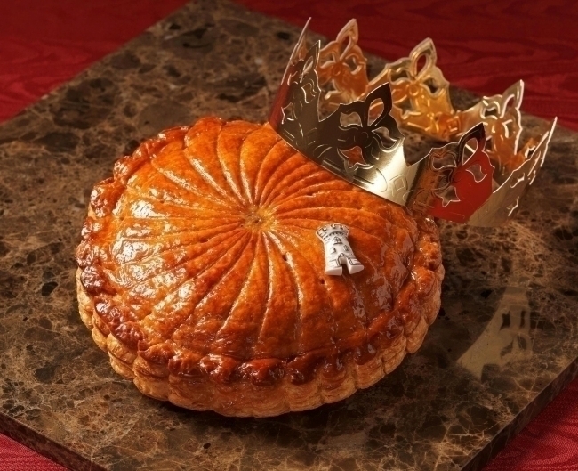 フランスの新年を彩る伝統菓子「ガレット デ ロワ」