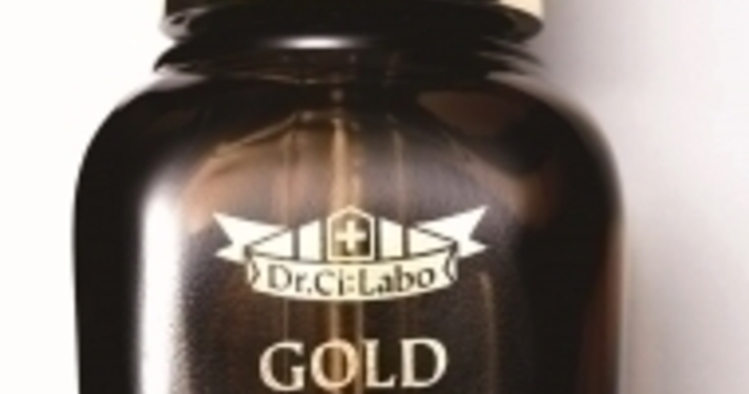 ３種の植物オイルを配合した、贅沢な美容オイル