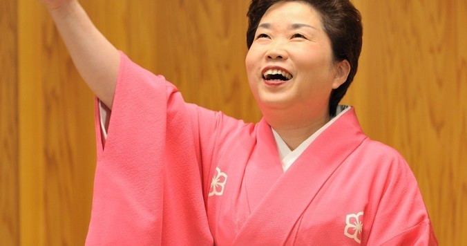 「落語」という男社会で道を開く――日本初の女流落語家・露の都さんインタビュー