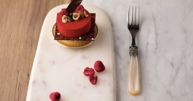 上品でかわいくて美しい、魅惑のショコラスイーツたち