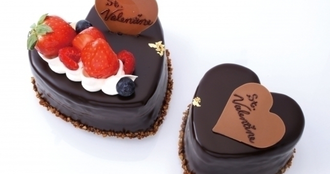 パティシエがその場でメッセージを入れてくれるチョコレートケーキ