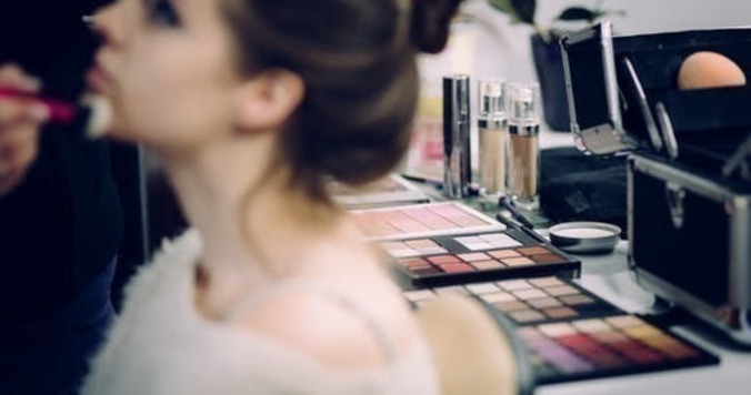 これさえすればメイクが映える！　「骨格トリートメント」の簡単なやり方