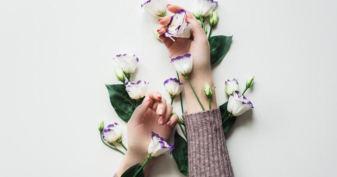 結婚線の「濃さ」「色」に注目！ 結婚線が濃くなったら素敵な出会いの前兆？