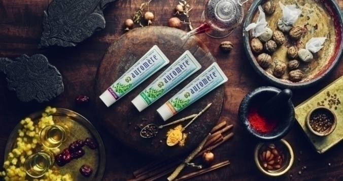 １日３回のアーユルヴェーディック習慣が手に入る歯磨き粉