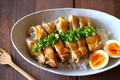 何にでも使える万能調味料「めんつゆ」を使った簡単レシピ３選（麺でも丼でもおかずでも）