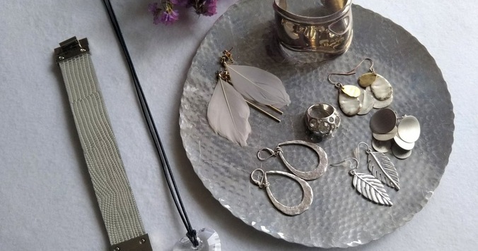 初夏のおしゃれを楽しみ尽くす４つのアイデア