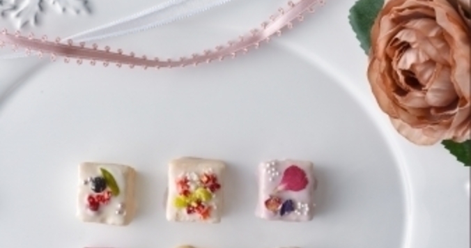 美しいラスク専門店「ラトリエ モネイ」から母の日限定商品