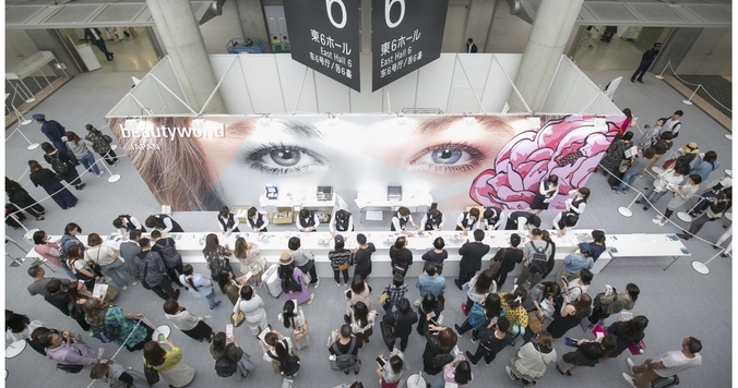 ジェルネイル的な「つけ外しできるネイルウェア」がある!?　最新美容事情いろいろ