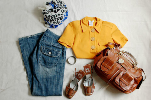 きれい色トップスは、サプリメントのように着こなして