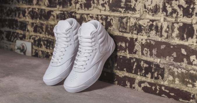 リーボック クラシックが誇るウィメンズモデル「FREESTYLE」がアップデート