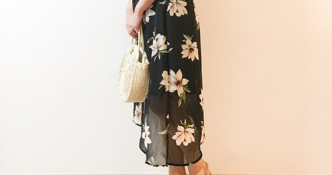 UNIQLOドレープクルーネックTが優秀。ボタニカル柄スカートと合わせて夏コーデ