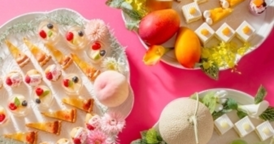 マンゴー、ピーチ、メロン。高級フルーツ食べ放題の大満足スイーツビュッフェ
