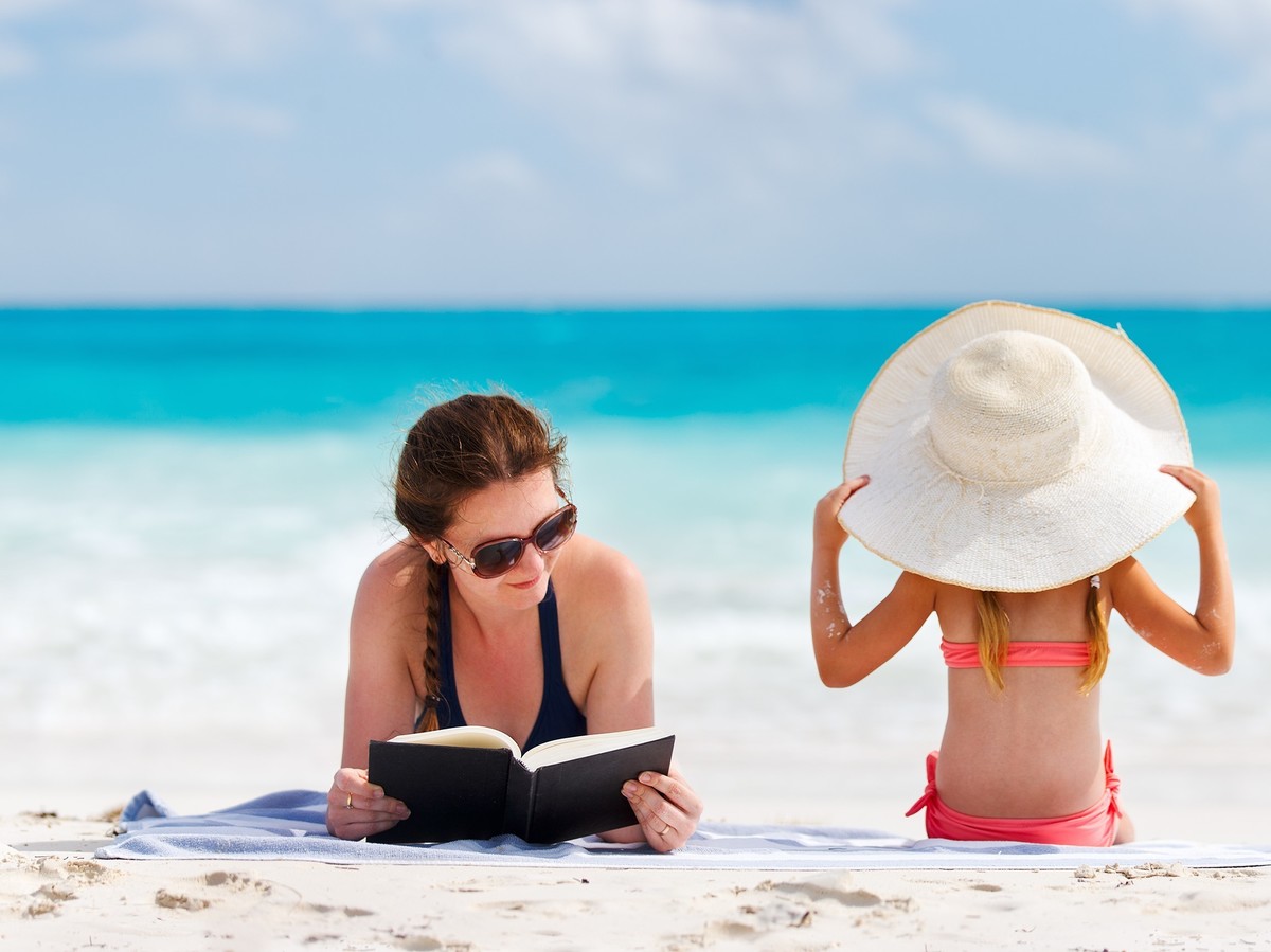 ピンクの稲妻が走ったお腹で、今年もビキニを着るよ【母でも妻でも、私#12】