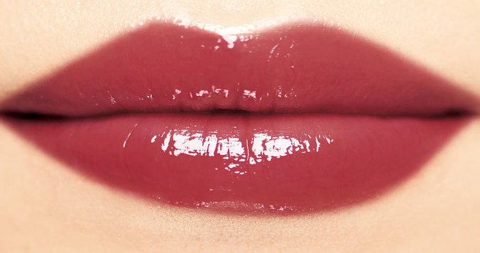 ジュワッととろける美容液仕立ての透けルージュから、秋の深みカラーが誕生