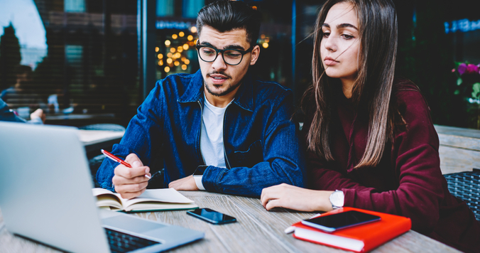 出会いと語学力を同時に手に入れる「英会話カフェ」の魅力