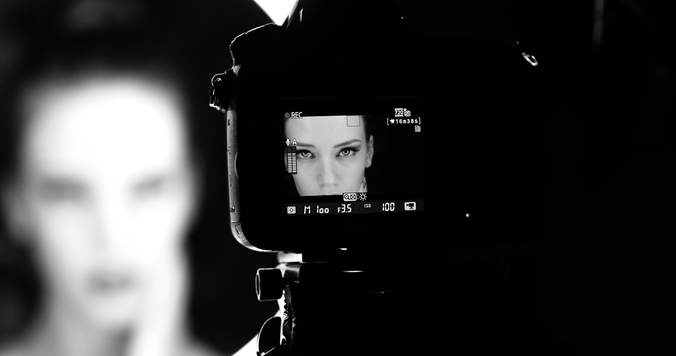 マッチングアプリは写真がすべてなの？　注目を集められるプロフィール写真とは