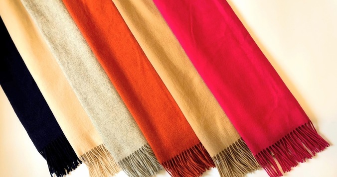 【保存版】カシミアストールの色選び。１枚目は何色を選ぶ？