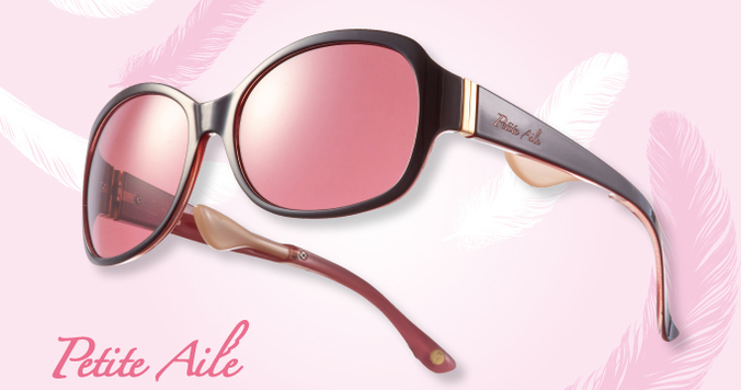 鼻に跡が残らず、メイク崩れもなし。新感覚のアイウェア