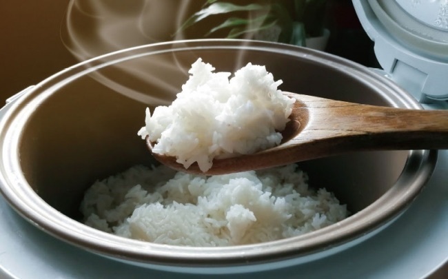自宅で「糖質33%OFFご飯」が炊ける炊飯器