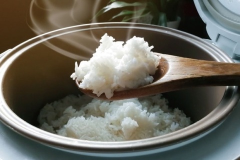 自宅で「糖質33%OFFご飯」が炊ける炊飯器