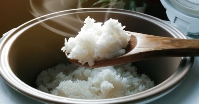 自宅で「糖質33%OFFご飯」が炊ける炊飯器