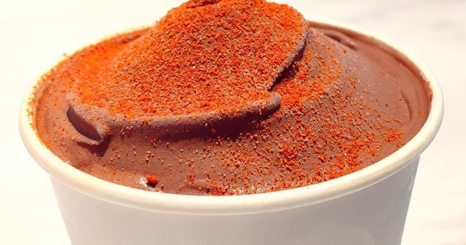 新感覚の辛いジェラート「スパイシーチョコレート」