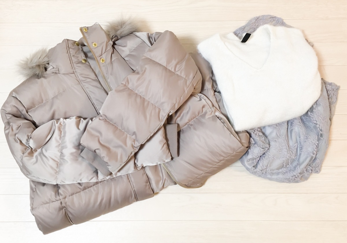 GUロングダウンが上品見え！　おすすめは明るめカラー