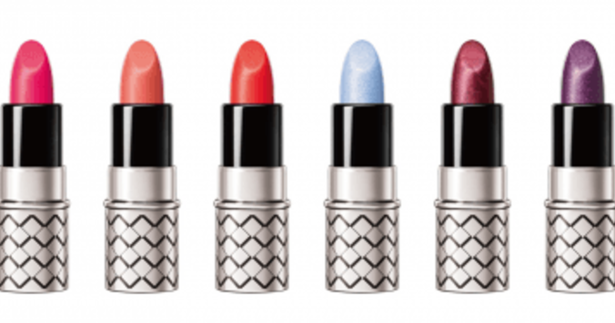 マキアージュから10色のミニルージュ。憧れカラーを楽しめます