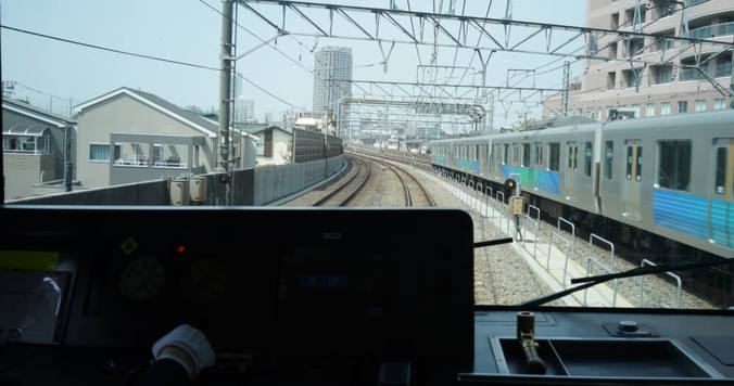 相葉雅紀、運転士・車掌体験！　“運輸科”のある高校を訪問