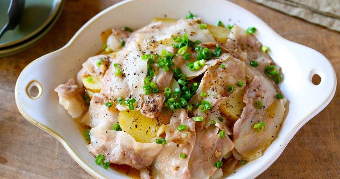 レンジで10分！　超簡単な“新じゃが×豚バラ”はご飯が進みすぎる