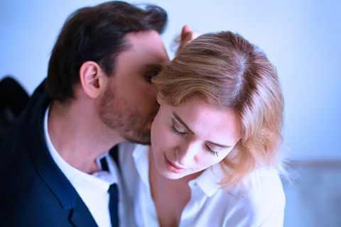 キスマークをつけてくるセフレの心理とは？