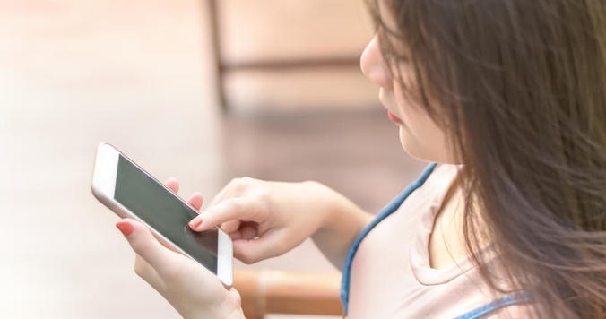 “彼氏の写真”を女友達に見せたときの反応あるある