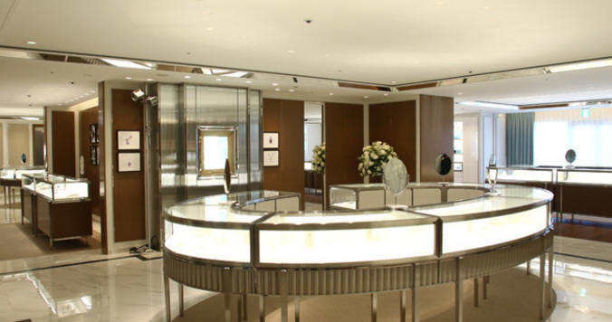 「TIFFANY 横浜ランドマークプラザ店」の詳細 - 行かなきゃ始まらない！