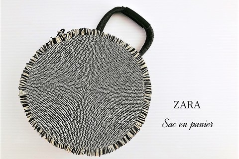 ZARAのサークルかごバッグがシンプルコーデの主役！　重め配色も涼しげに