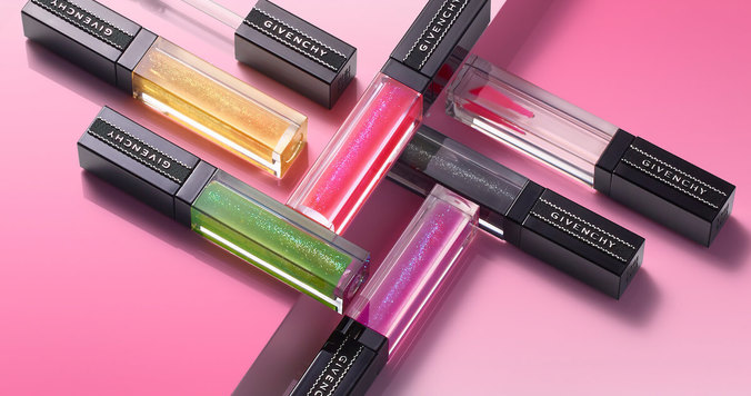 唇の色に合わせて変色するリップグロス。ジバンシイから日本限定色が登場
