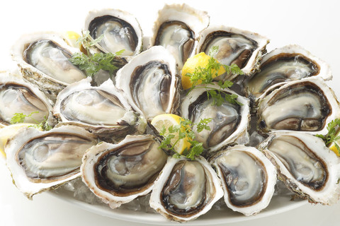 “海のチーズ”岩牡蠣が旬！　産地ごとの食べ比べもおすすめ