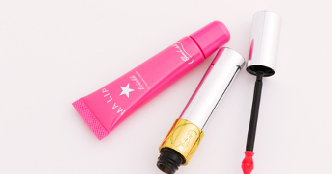 お仕事用とアフター５でポーチを使い分け