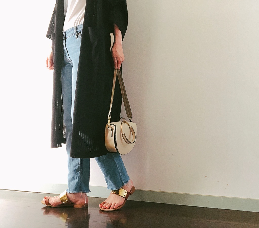 GUのリブガウンがコスパ最強! 羽織るだけで旬な着こなしに