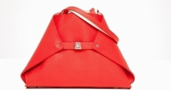 6通りに使える、アクリスのアイコンバッグ「Ai（アイ）」。自分だけのカラバリを実現できるチャンス！