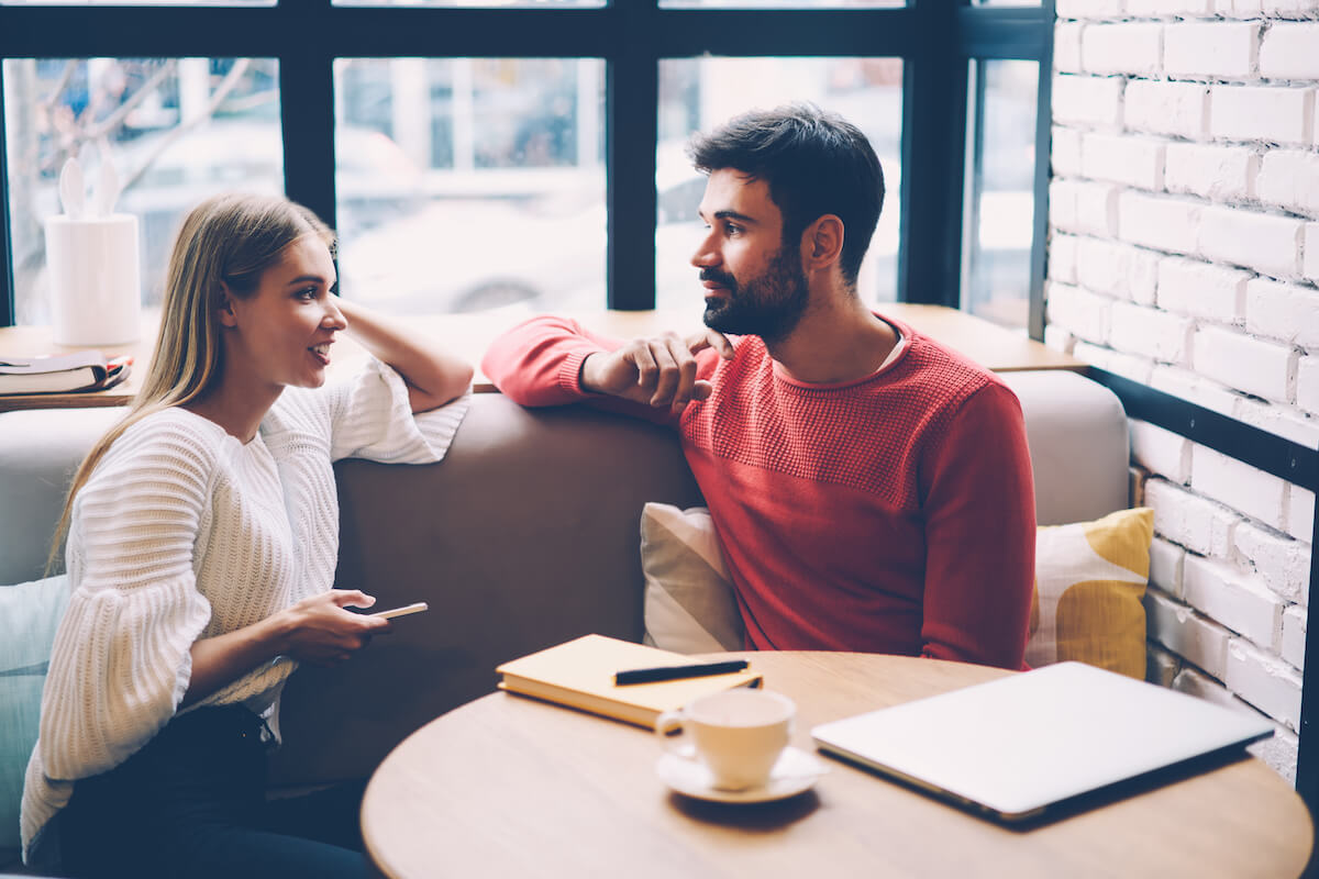 友人としての付き合いから始める