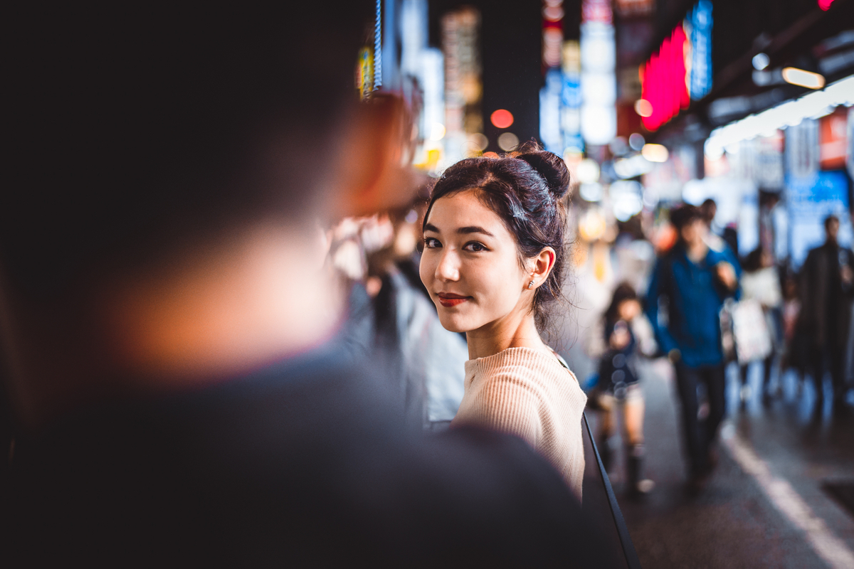 年下彼氏をリードする女性